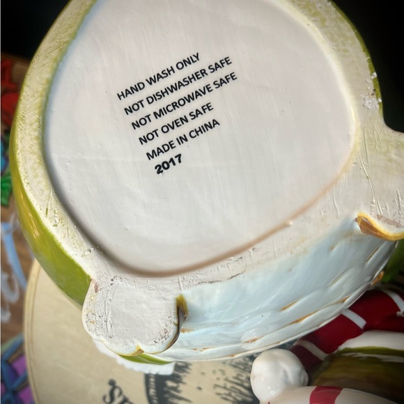 Vintage Christmas Owl Cookie Jar - Picture 3 of 5